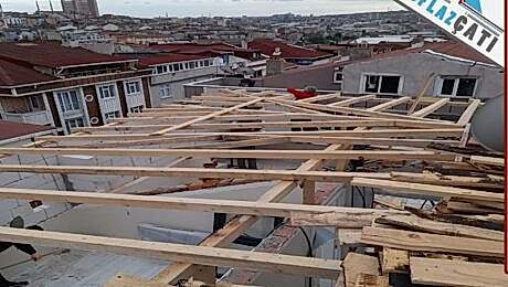 plastik çatı sacı istanbul-cati-aktarma-onarimi-tamiri-yapan-usta-2-800x600